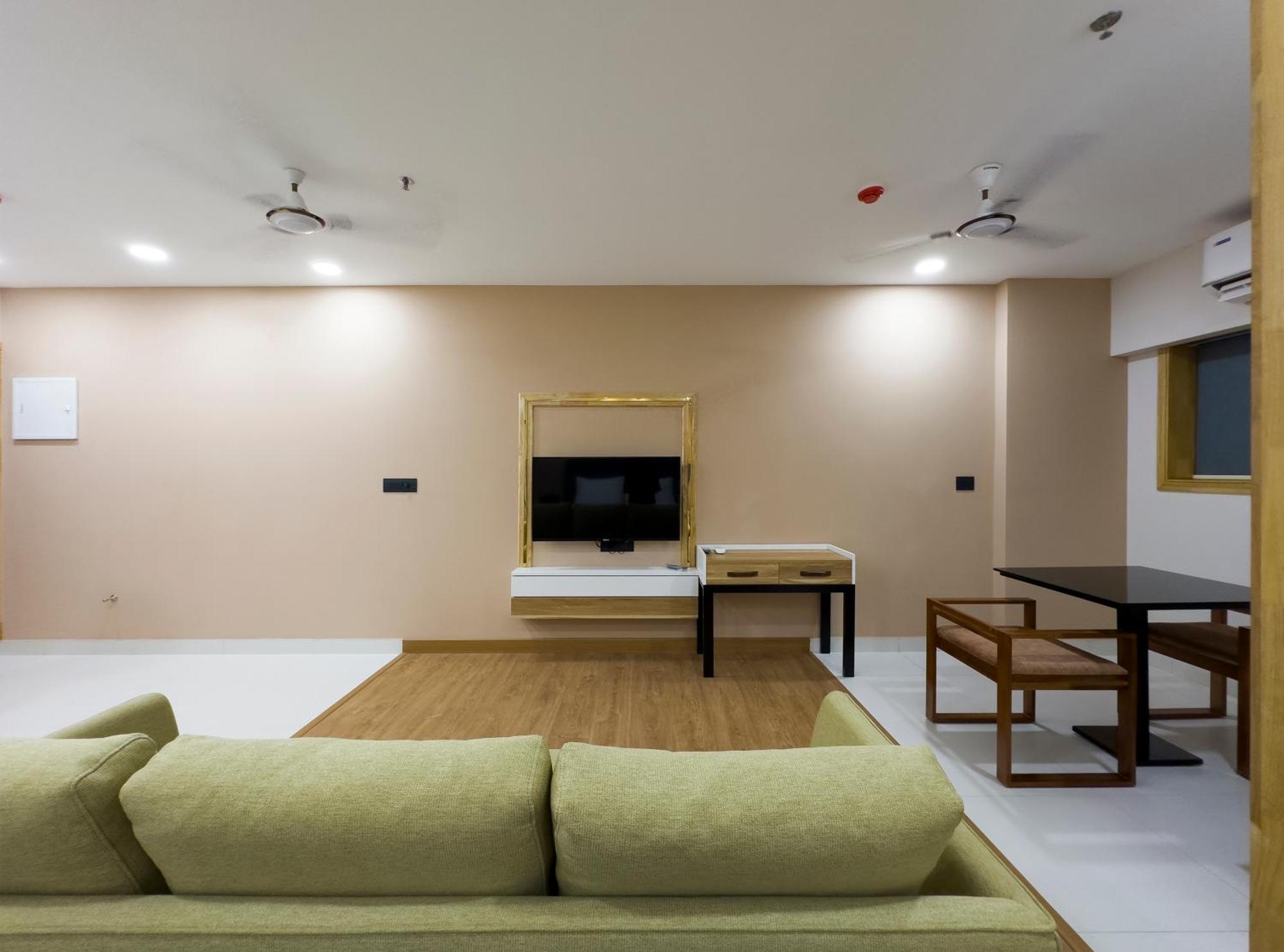 The Habitat Suites Guruvāyūr Exterior foto