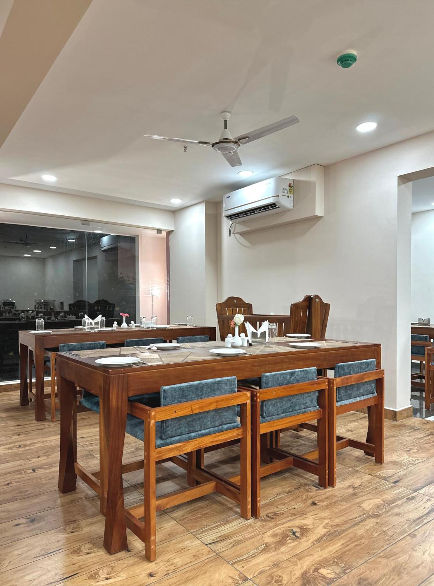 The Habitat Suites Guruvāyūr Exterior foto