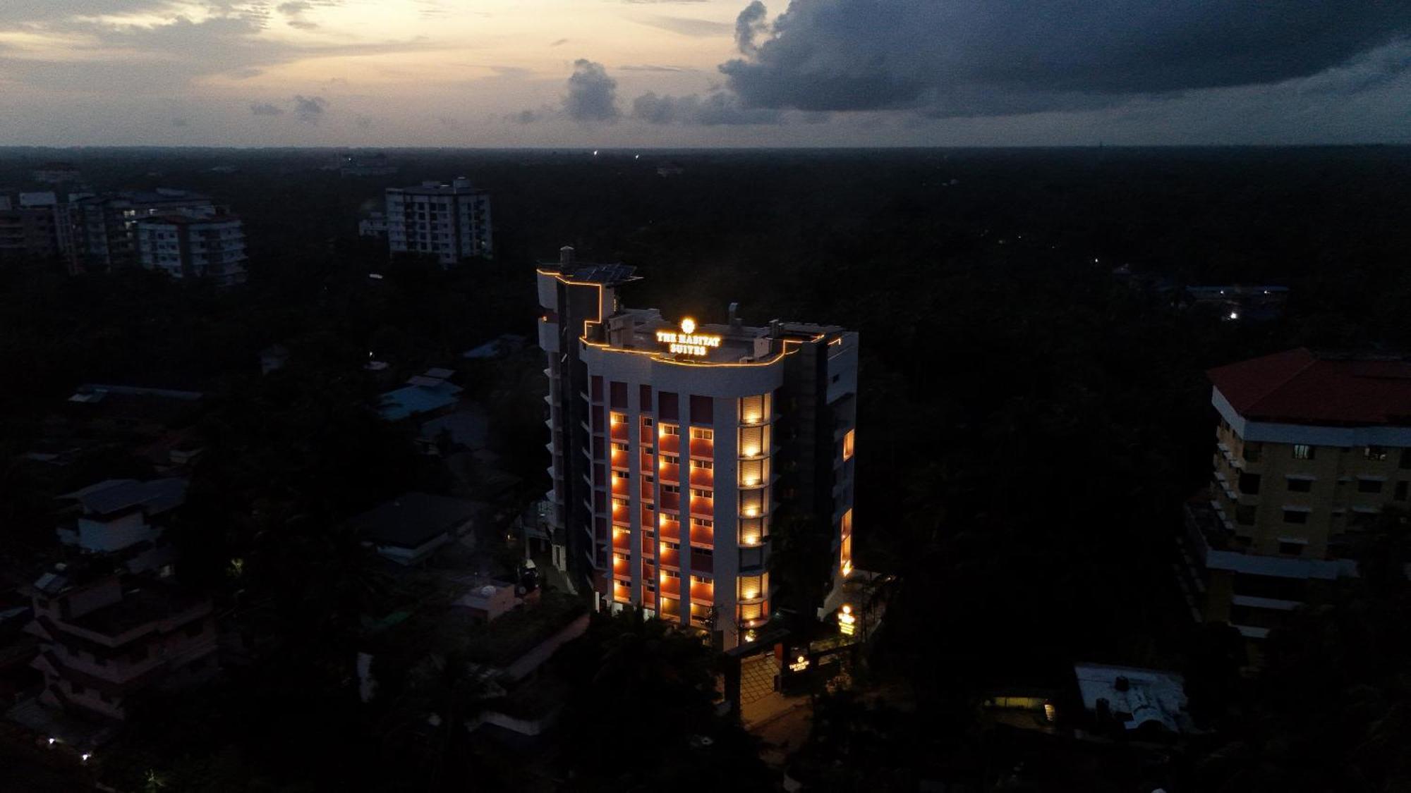The Habitat Suites Guruvāyūr Exterior foto
